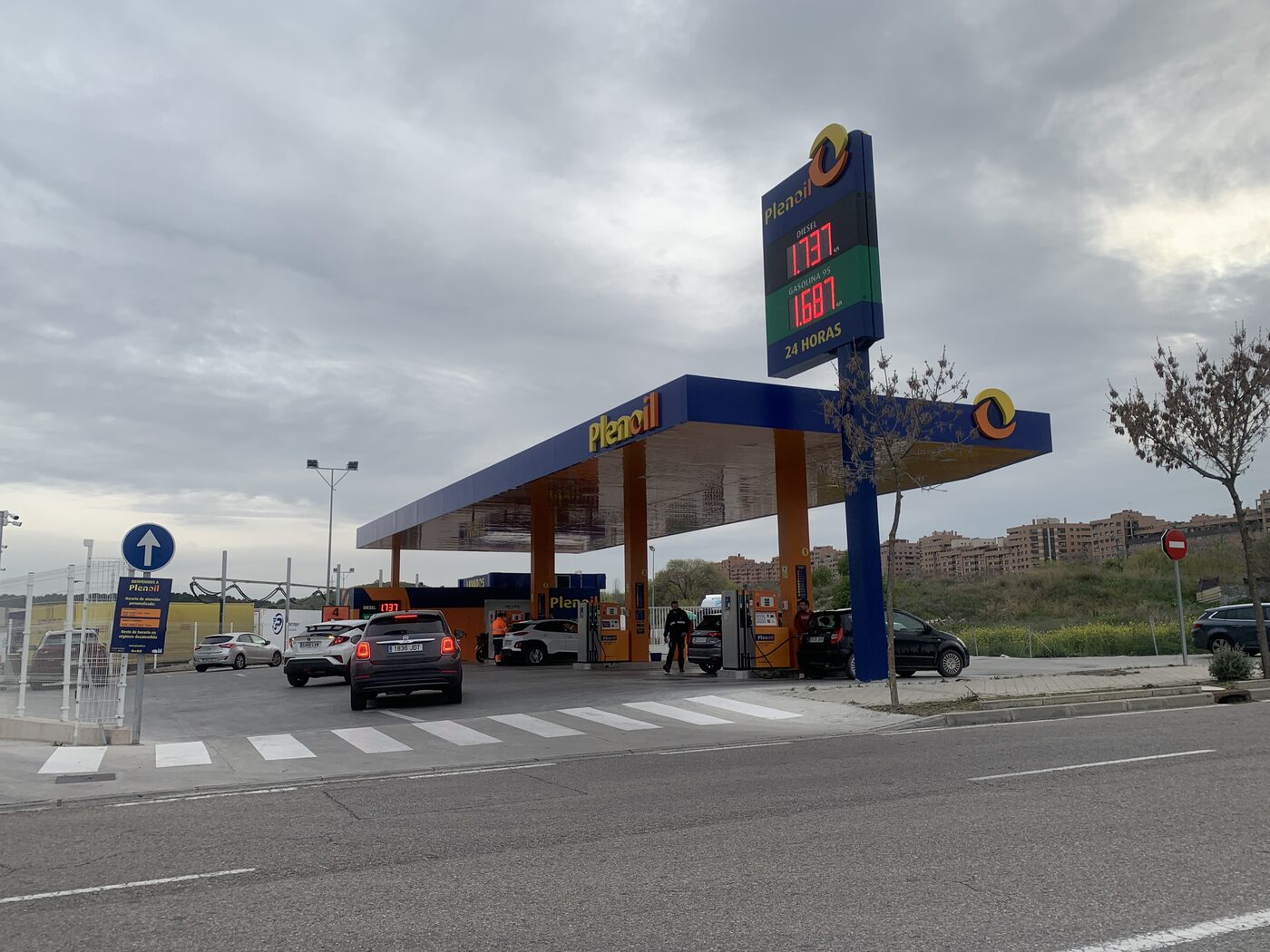 Plenoil self-service petrol station in Spain